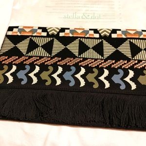 Stella and Dot clutch
